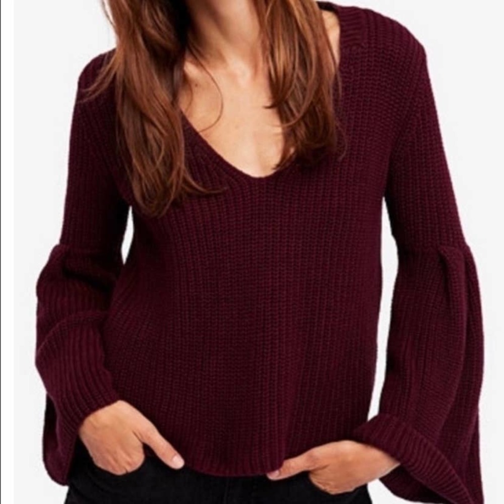 Free People Sweater Bell Sleeve Sweater w/ V-neck Cropped Burgundy Petite Small